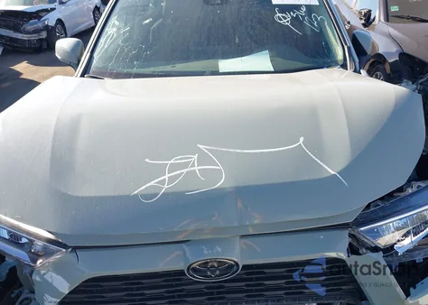 2021 Toyota Rav4 Xle z USA, uszkodzony, nr VIN 2T3W1RFV8MW115753